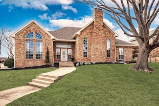 2301 Colleen Ct, Carrollton, TX 75007