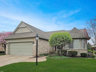 6958 Cross Creek Dr, Washington, MI 48094