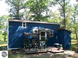 4091 Dry Lake Rd, Alger, MI 48610