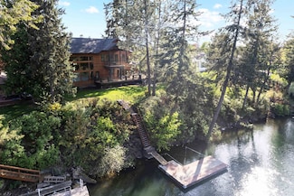 8605 E South Riverway Ave, Spokane, WA 99212