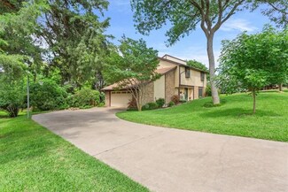 401 Poage Dr, Woodway, TX 76712