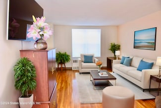 350 Richmond Terrace Unit 7Q, Staten Island, NY 10301