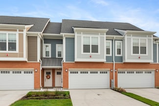 28295 Torch Pkwy, Warrenville, IL 60555