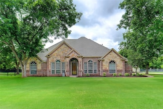 613 W Aurora Vista Trail, Aurora, TX 76078