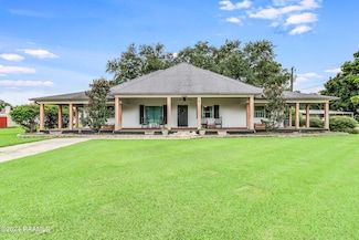 2206 Bushville Hwy, Arnaudville, LA 70512