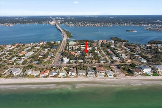941 Palm Dr, Belleair Beach, FL 33786