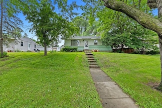 820 7th Ave E, Shakopee, MN 55379
