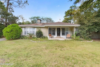 14516 Lemoyne Blvd, Biloxi, MS 39532