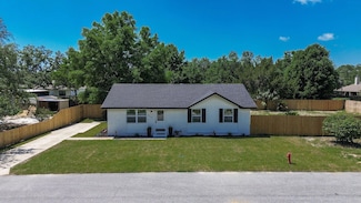 5365 Harmony Ln, Gulf Breeze, FL 32563