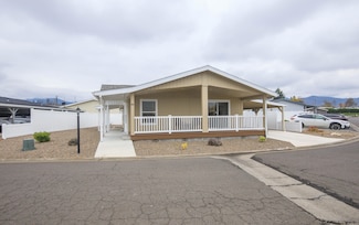 333 Mountain View Dr Unit 86, Talent, OR 97540