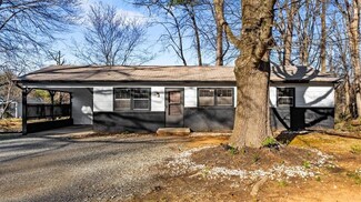3426 Battleground Ave, Greensboro, NC 27410