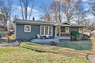 15 Closs Dr, Rhinebeck, NY 12572