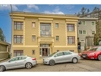 654 SW Grant St Unit 304, Portland, OR 97201