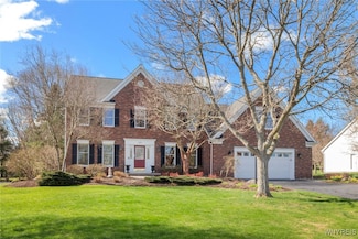 210 Fox Meadow Ln, Orchard Park, NY 14127