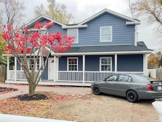 68 Yarnell St, Brentwood, NY 11717