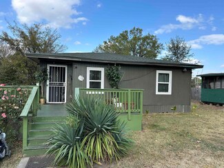 111 S Linden St, Pine Bluff, AR 71601