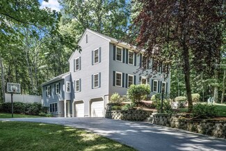 11 Cindy Dr, Hooksett, NH 03106