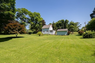 355 Evergreen Ave, Hamden, CT 06518