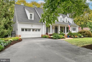343 E Granada Ave, Hershey, PA 17033
