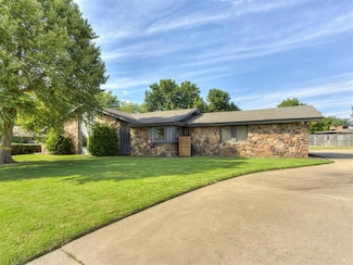 3233 Hickory Stick Rd, Oklahoma City, OK 73120