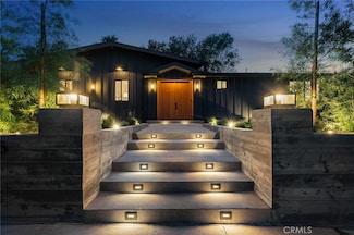 20215 Lorenzana Dr, Woodland Hills, CA 91364