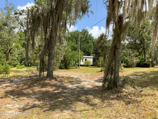 308 3rd Ave, Satsuma, FL 32189