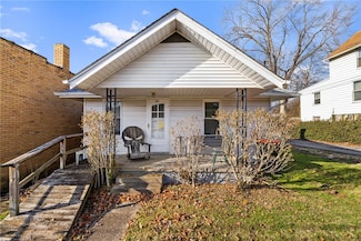 1228 Lewis Ave, Coraopolis, PA 15108