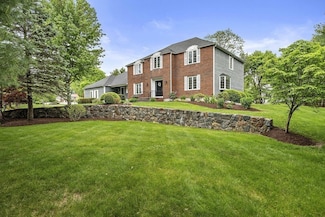 15 Kensington Dr, Canton, MA 02021
