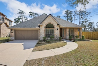 105 E Silverwood Ranch Estate, Conroe, TX 77384