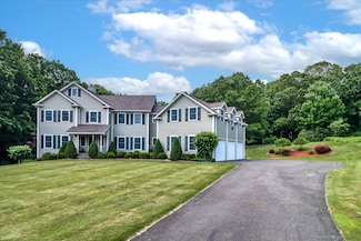 6 E Starrs Plain Rd, Danbury, CT 06810