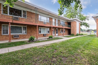 241 Northway Park Rd Unit 10, Machesney Park, IL 61115