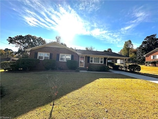 1103 Glynis Ln, Greensboro, NC 27406