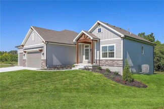 17718 S Brockway St, Olathe, KS 66062