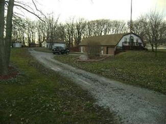 1339 100e Rd, Neoga, IL 62447