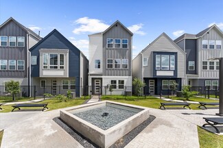 8321 Springwood Creek Ln, Houston, TX 77055