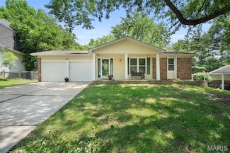 3 Pilot Hill Dr, Saint Peters, MO 63376
