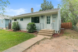 206 E Saint Anne St, Rapid City, SD 57701