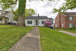 414 N Sycamore St, Mount Sterling, KY 40353