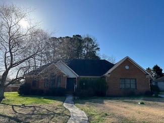 102 Cove Point Dr, Suffolk, VA 23434