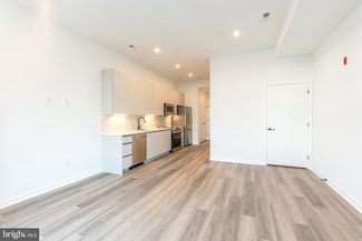 3120 W Jefferson St Unit 304, Philadelphia, PA 19121