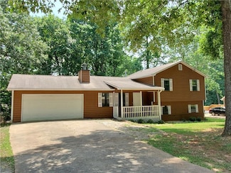 394 Russell Ridge Dr, Lawrenceville, GA 30043