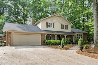 125 Amesbury Ln, Cary, NC 27511