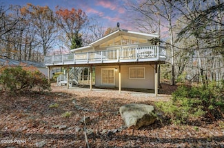 116 Rodeo Dr, Hawley, PA 18428