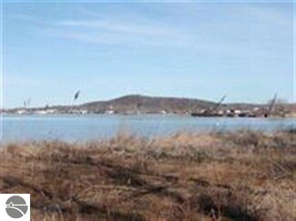 428 Lake St Unit 7&pt8, Frankfort, MI 49635