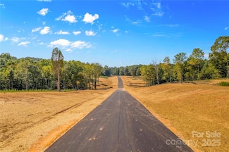 000 Boomer Ct Unit 3, Statesville, NC 28677