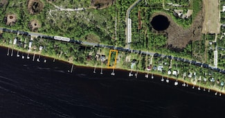 X Surf Rd, Panacea, FL 32346