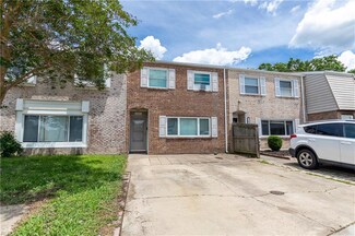 888 Jamestown Landing Rd, Virginia Beach, VA 23464