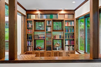 205 Radcliff Dr, Nyack, NY 10960