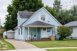 3220 Pleasant St, South Bend, IN 46615