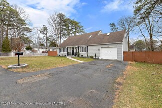632 5th Ave, Toms River, NJ 08757